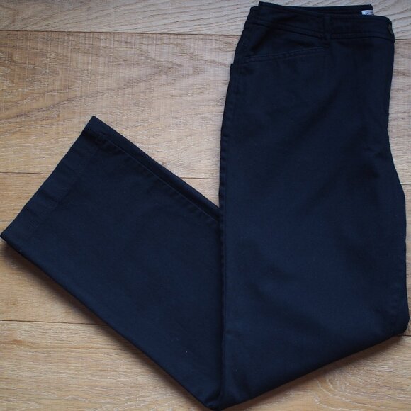 Northern Reflections | Black Cotton Pants - Picture 4 of 7